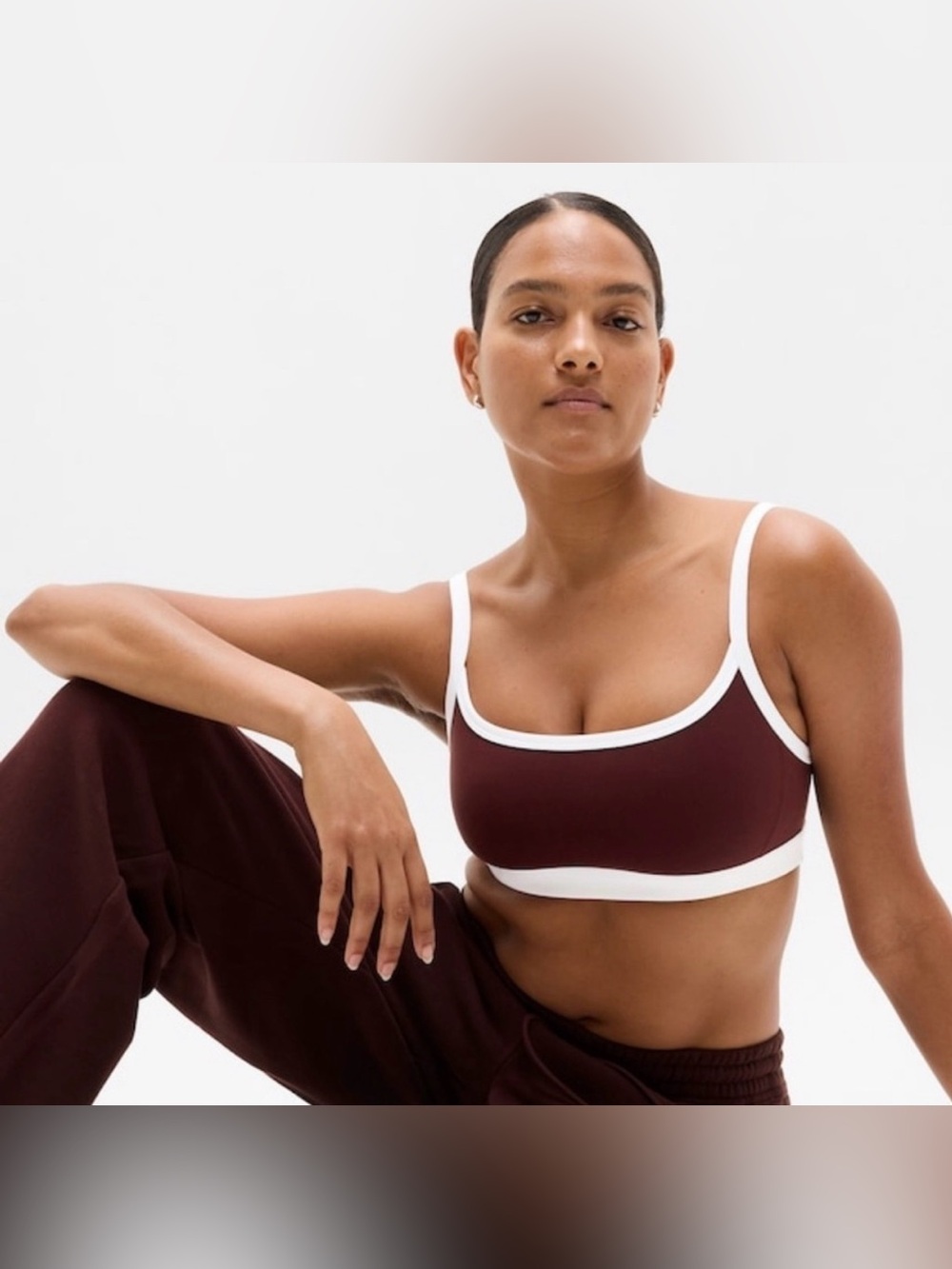 * New Athleta Square Neck Maroon Purple White Trim Sports Bra SZ Medium A - C *